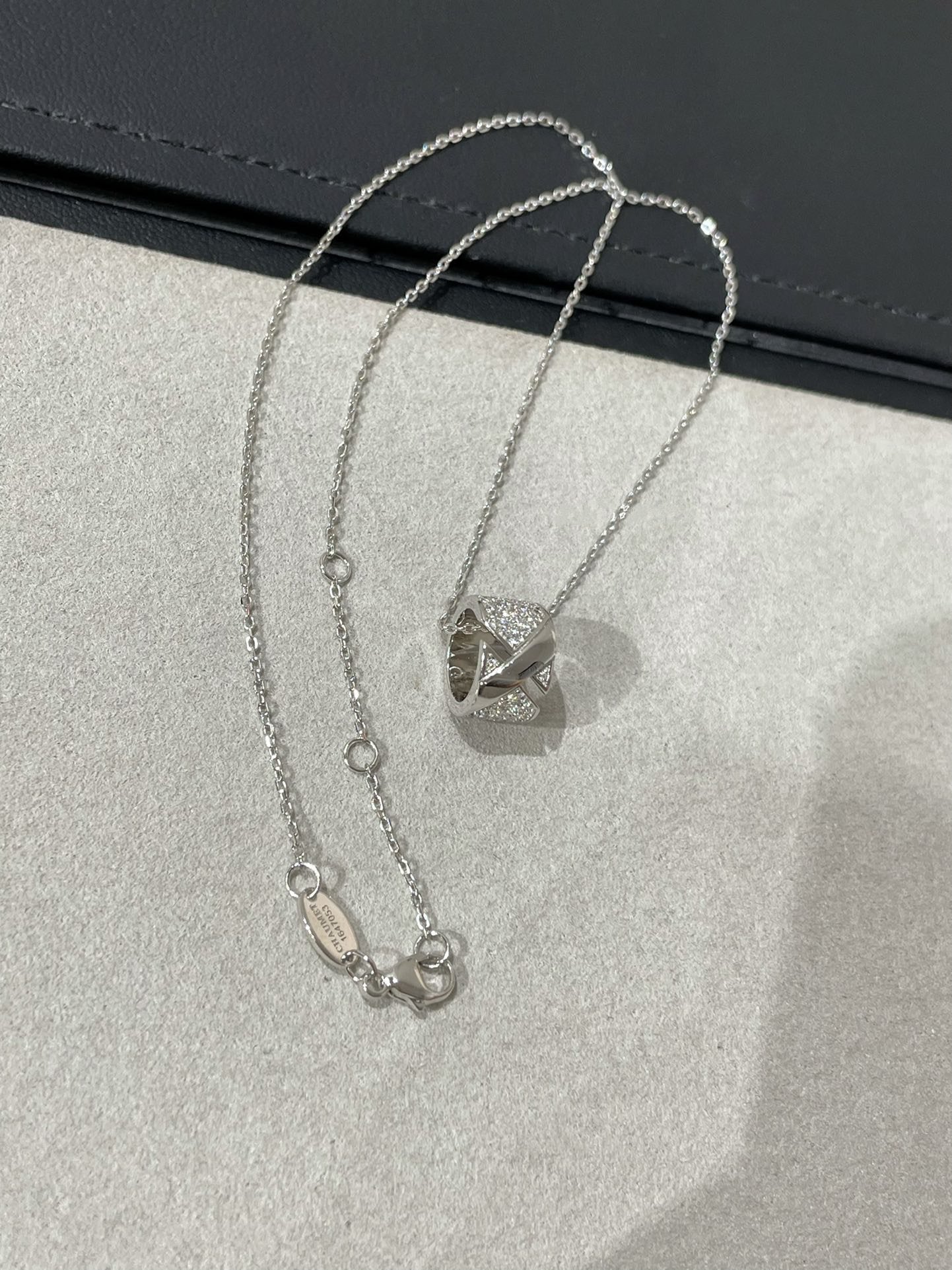 [Noble Aura jewelry]LIENS EVIDENCE DIAMOND PAVED NECKLACE