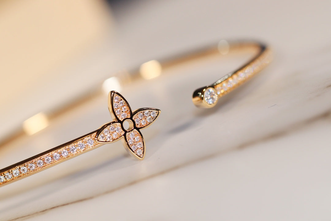 [Noble Aura jewelry]IDYLLE GOLD OPEN BRACELET DIAMOND PAVED