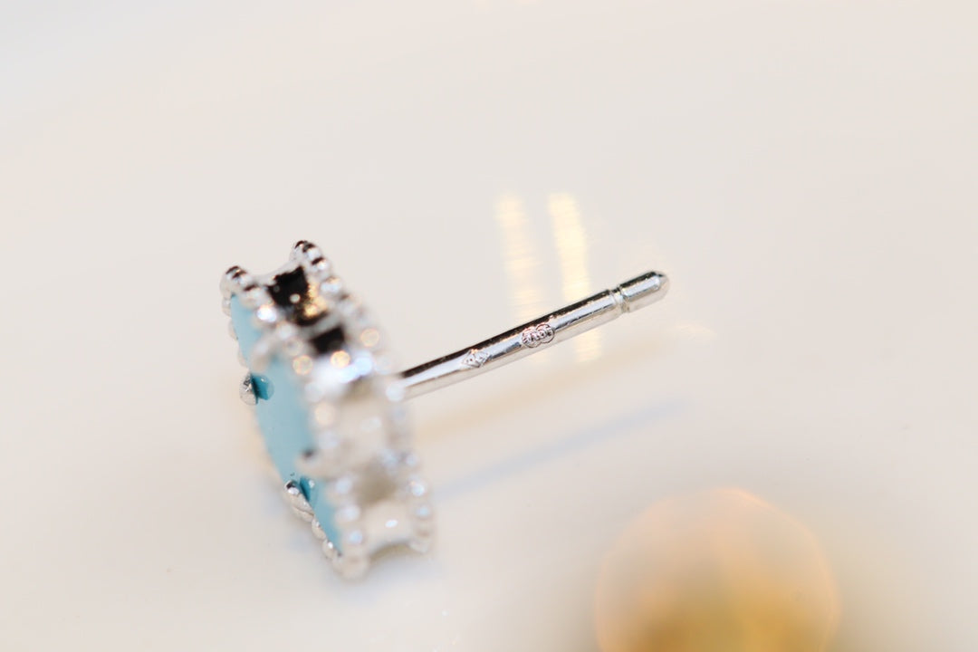 [Noble Aura jewelry]CLOVER MINI TURQUOISE SILVER STUD EARRINGS