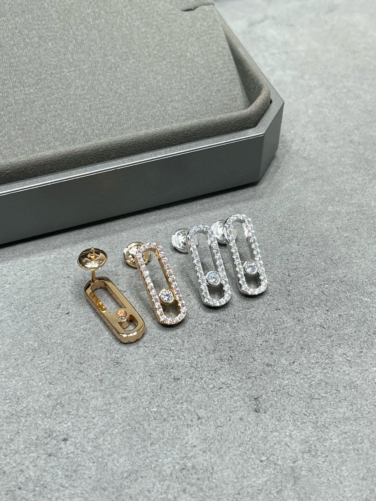 [Noble Aura jewelry]MOVE UNO STUD DIAMOND PAVED EARRINGS