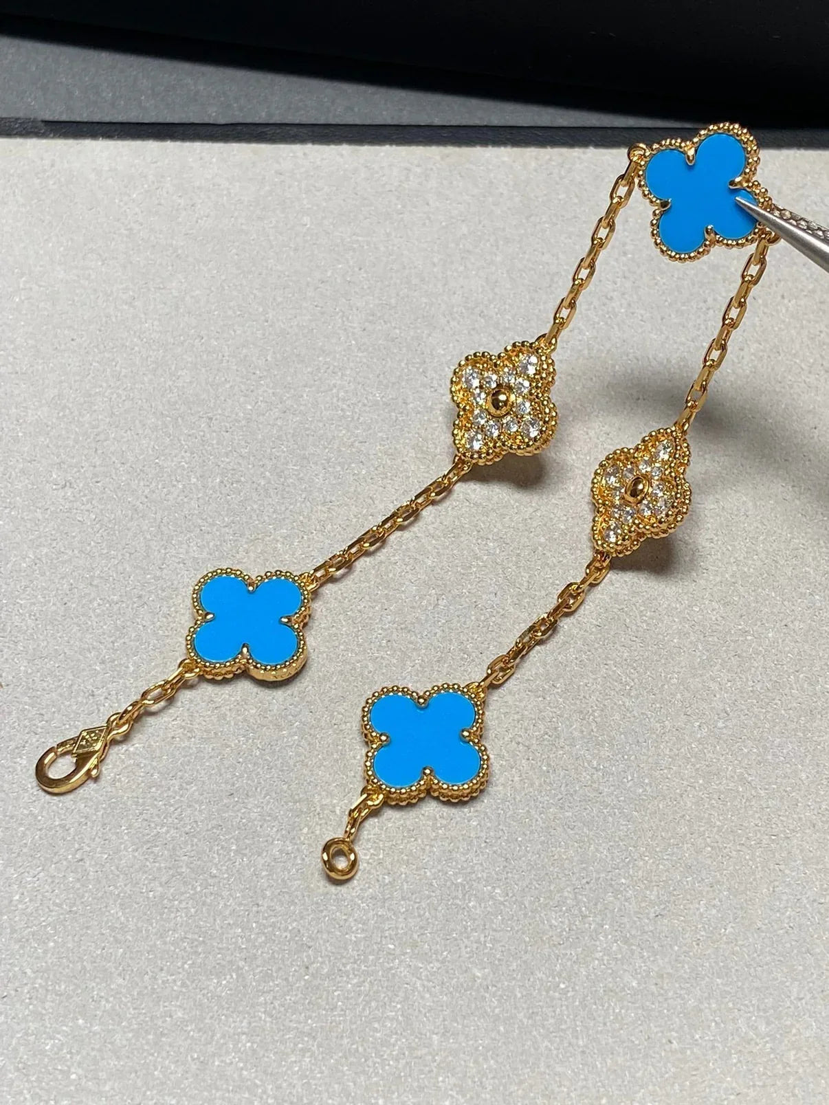 [Noble Aura jewelry] CLOVER 5 MOTIF BLUE AGATE BRACELET COLLECTION
