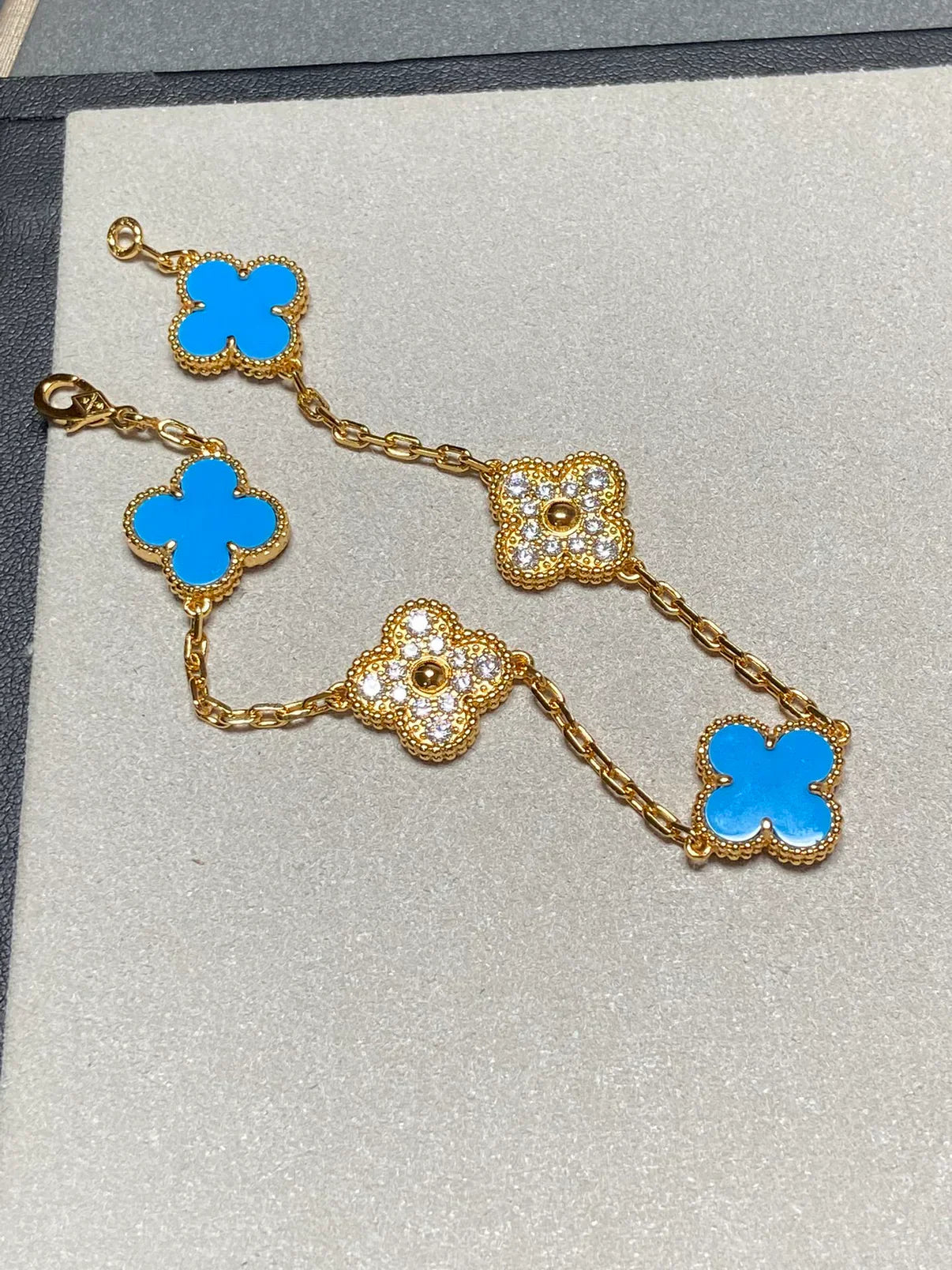 [Noble Aura jewelry] CLOVER 5 MOTIF BLUE AGATE BRACELET COLLECTION