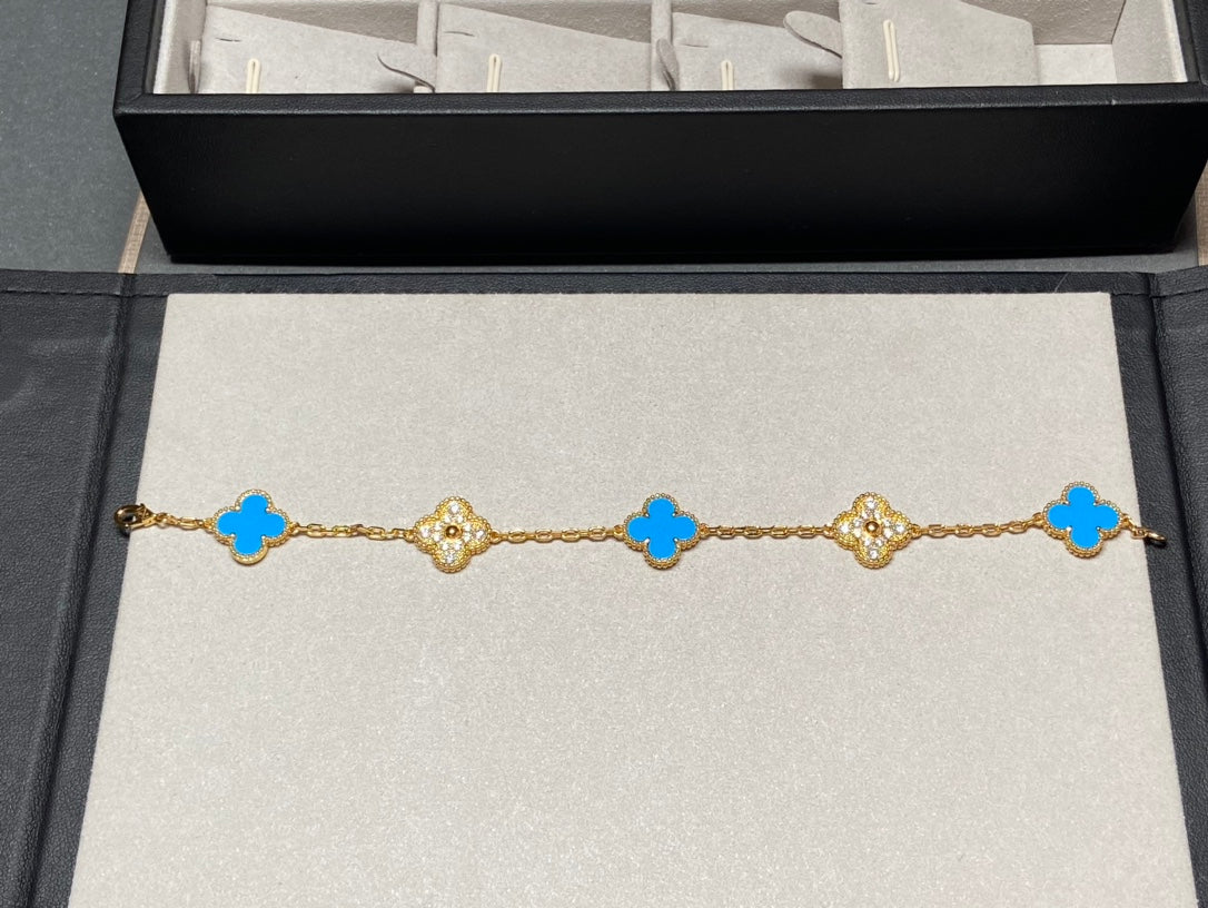 [Noble Aura jewelry]CLOVER 5 MOTIF BLUE CHALCEDONY DIAMOND GOLD BRACELET