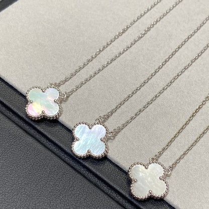 [Noble Aura jewelry]CLOVER MEDIUM SILVER WHITE MOP NECKLACE