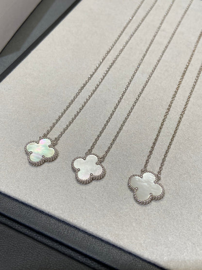 [Noble Aura jewelry]CLOVER MEDIUM SILVER WHITE MOP NECKLACE
