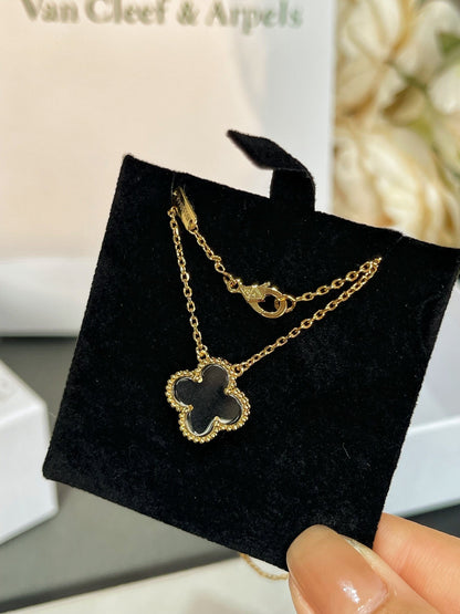 [Noble Aura jewelry]CLOVER ROCK CRYSTAL ROSE GOLD NECKLACE