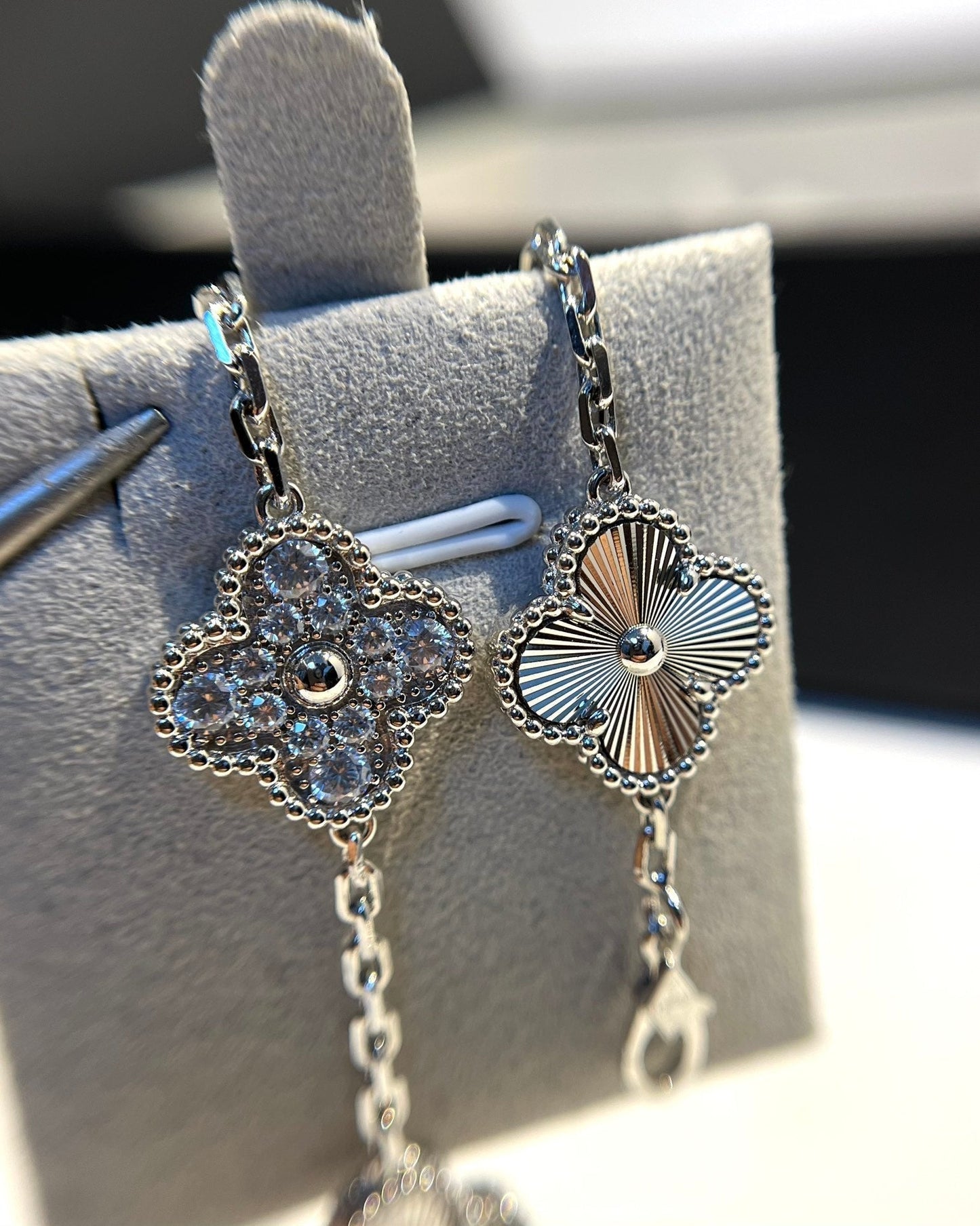 [Noble Aura jewelry] CLOVER 5 MOTIF LASER BRACELET COLLECTION