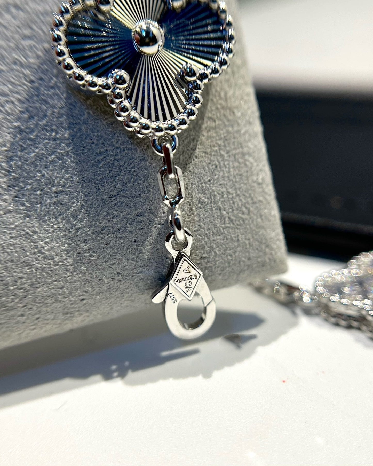 [Noble Aura jewelry] CLOVER 5 MOTIF LASER BRACELET COLLECTION