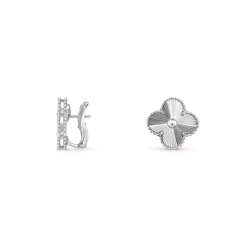[Noble Aura jewelry]CLOVER SILVER 15MM MOP EARRINGS COLLECTION