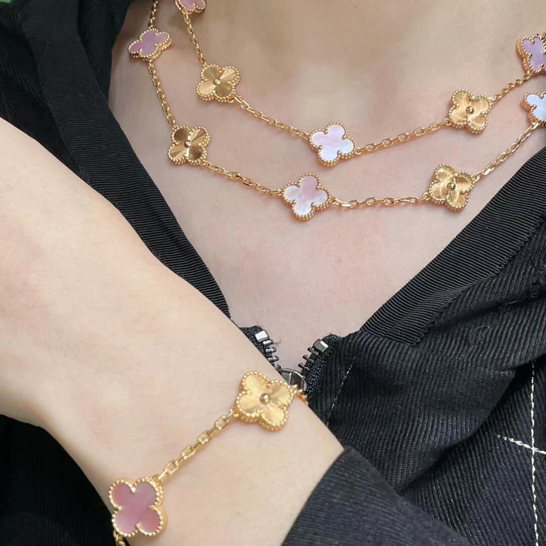 [Noble Aura jewelry]CLOVER 20 MOTIFS LASER PINK MOP NECKLACE
