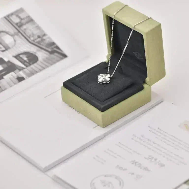 [Noble Aura jewelry]CLOVER  15MM DIAMOND LASER NECKLACE SILVER