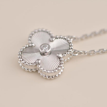 [Noble Aura jewelry]CLOVER  15MM DIAMOND LASER NECKLACE SILVER