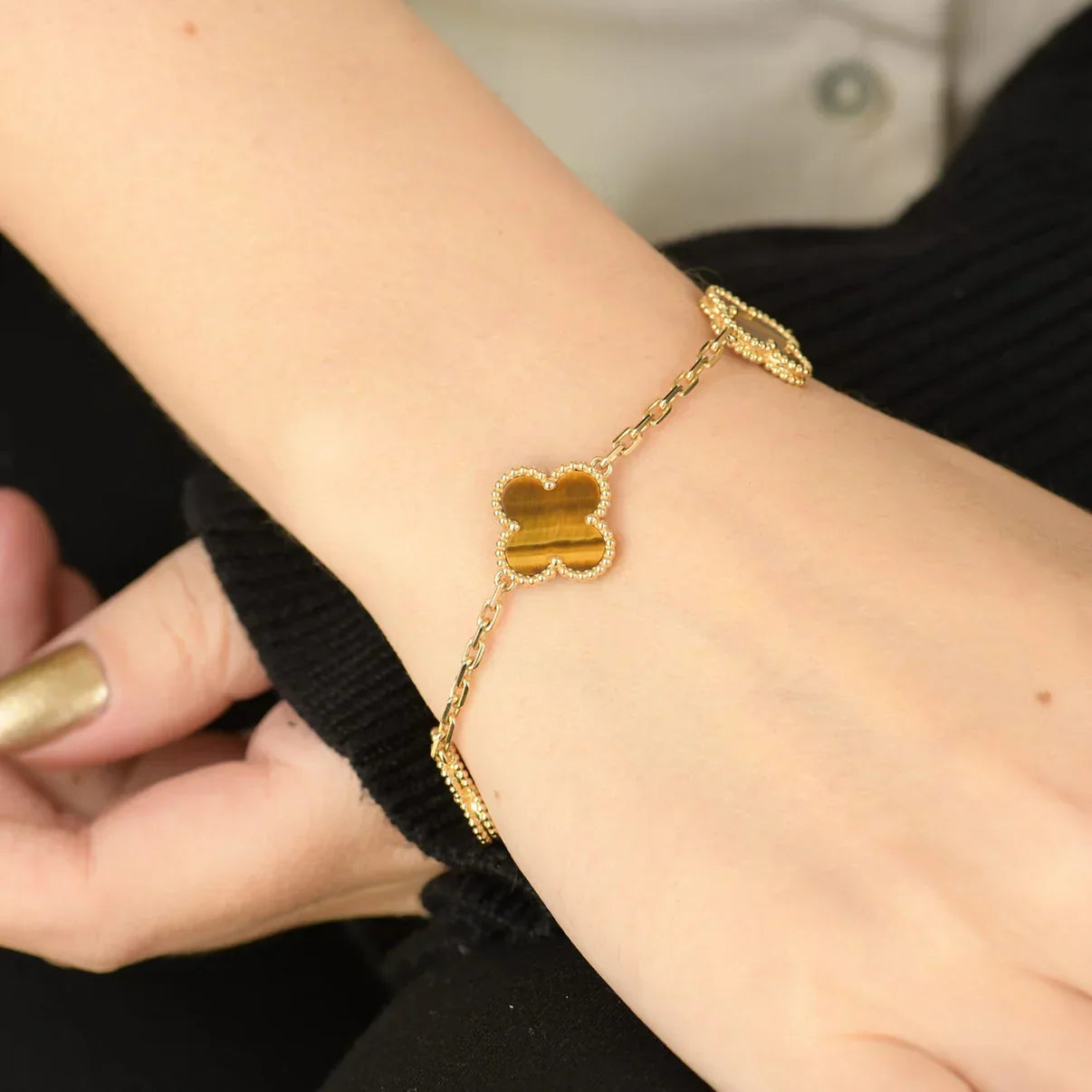 [Noble Aura jewelry] CLOVER 5 MOTIFS TIGER EYE BRACELET COLLECTION