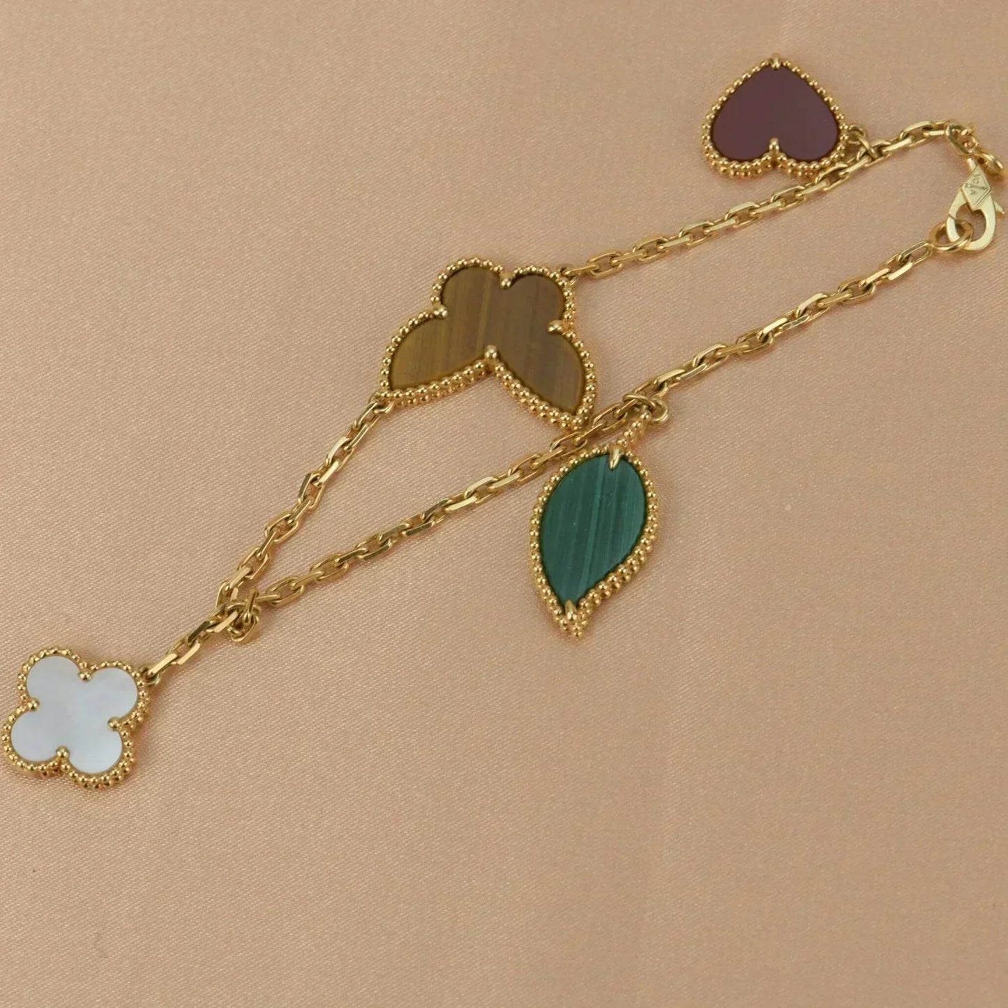 [Noble Aura jewelry]LUCKY SPRING 5 MOTIF GOLD BRACELET