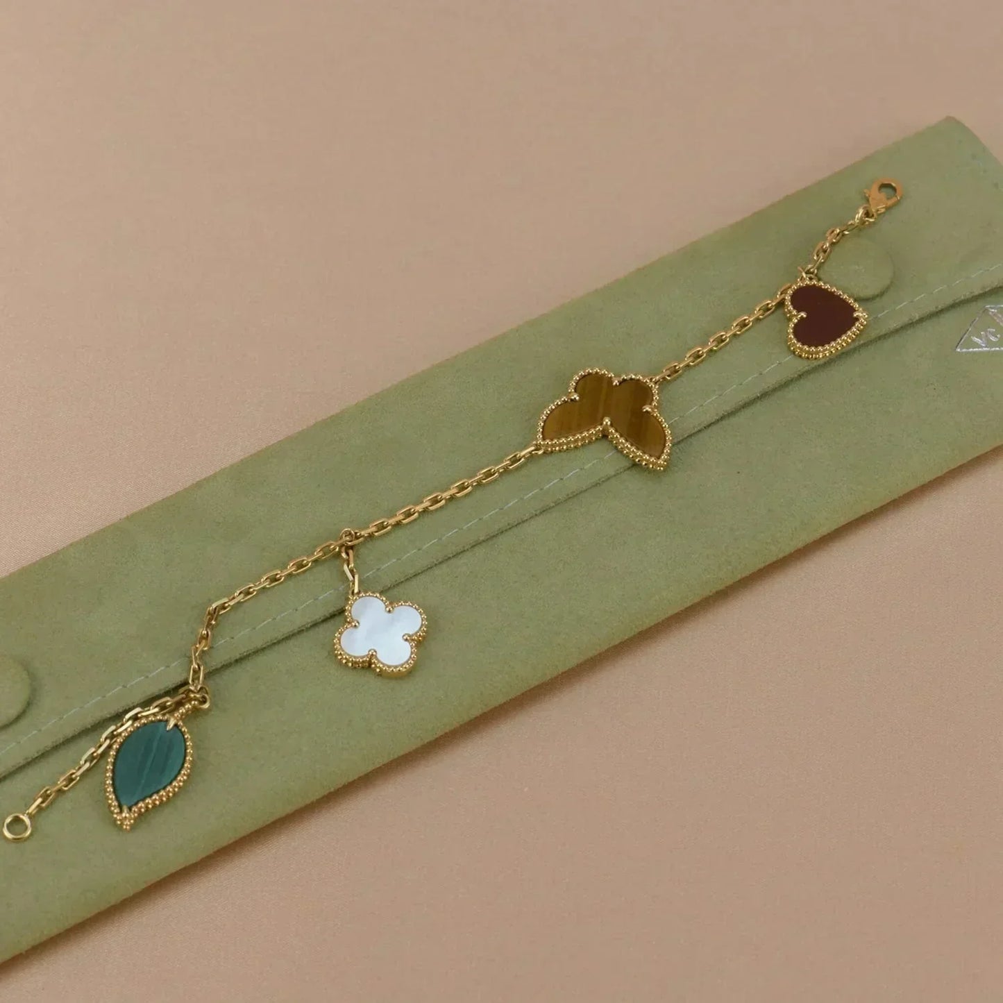 [Noble Aura jewelry]LUCKY SPRING 5 MOTIF GOLD BRACELET