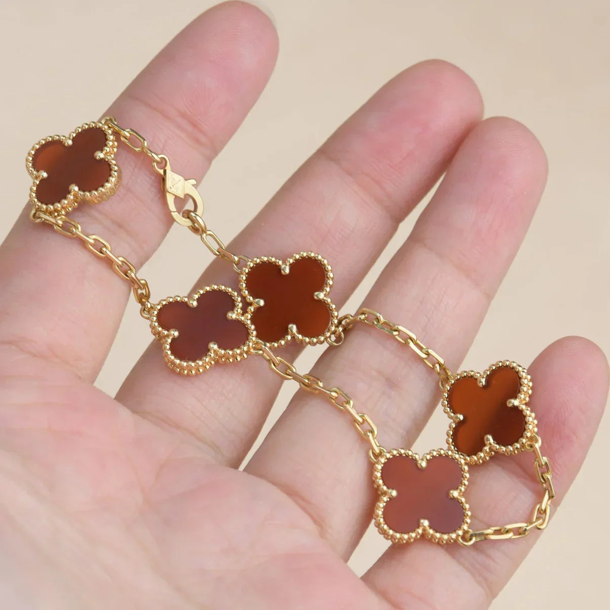 [Noble Aura jewelry] CLOVER 5 MOTIF RED CORNELIAN BRACELET COLLECTION