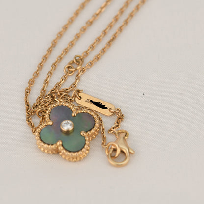 [Noble Aura jewelry]CLOVER 15MM DIAMOND AND MOTHER-OF-GREY NECKLACE