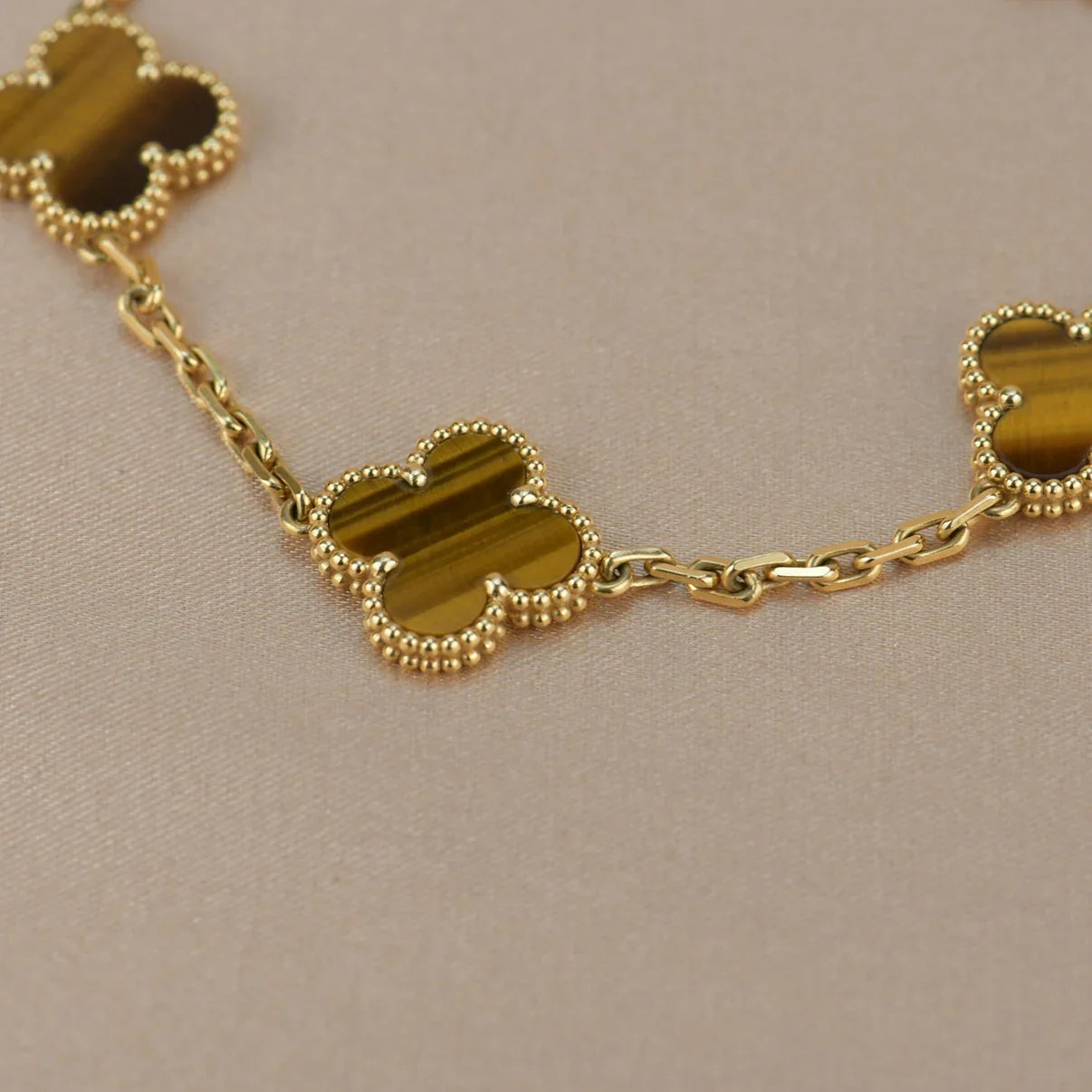 [Noble Aura jewelry] CLOVER 5 MOTIFS TIGER EYE BRACELET COLLECTION