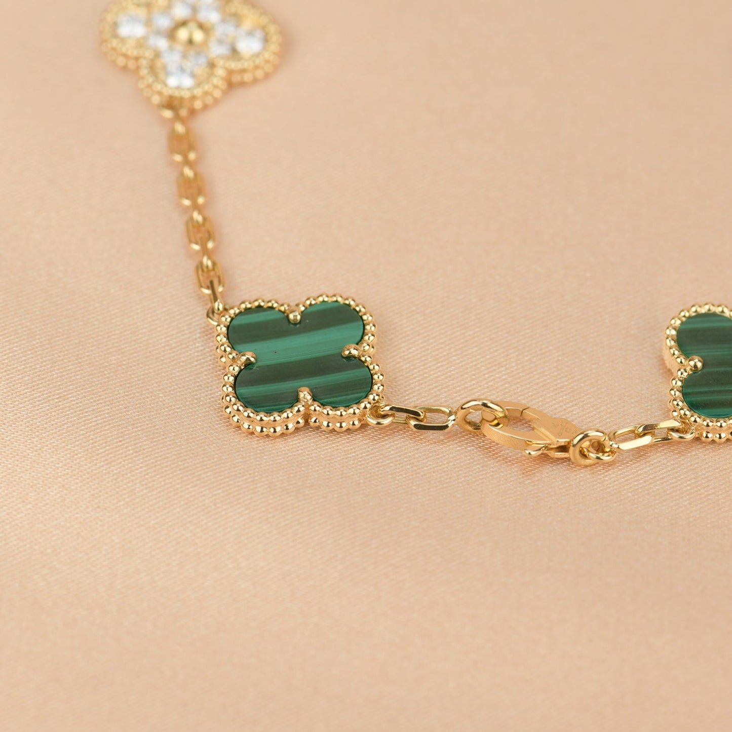 [Noble Aura jewelry]CLOVER  5 MOTIF MALACHITE DIAMOND BRACELET