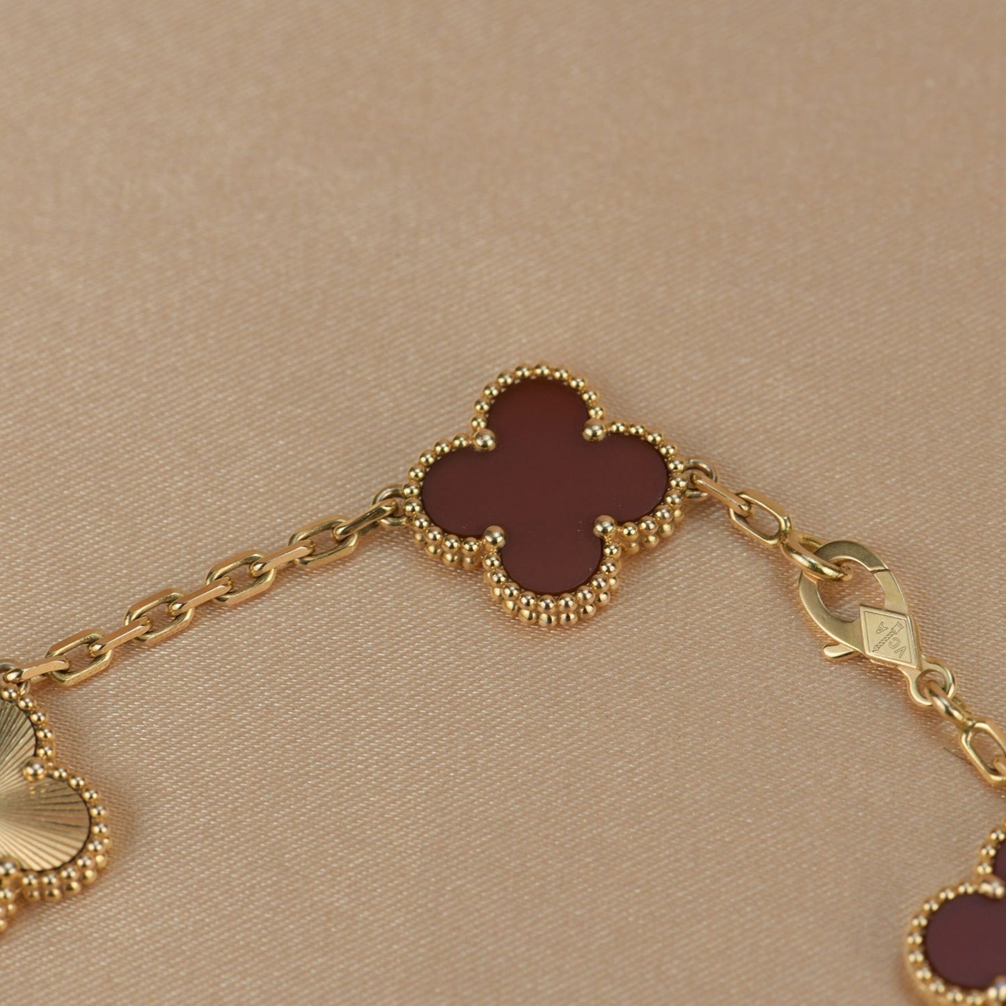 [Noble Aura jewelry]CLOVER  5 MOTIFS CARNELIAN GOLD BRACELET