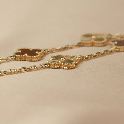 [Noble Aura jewelry] CLOVER 5 MOTIF RED CORNELIAN BRACELET COLLECTION