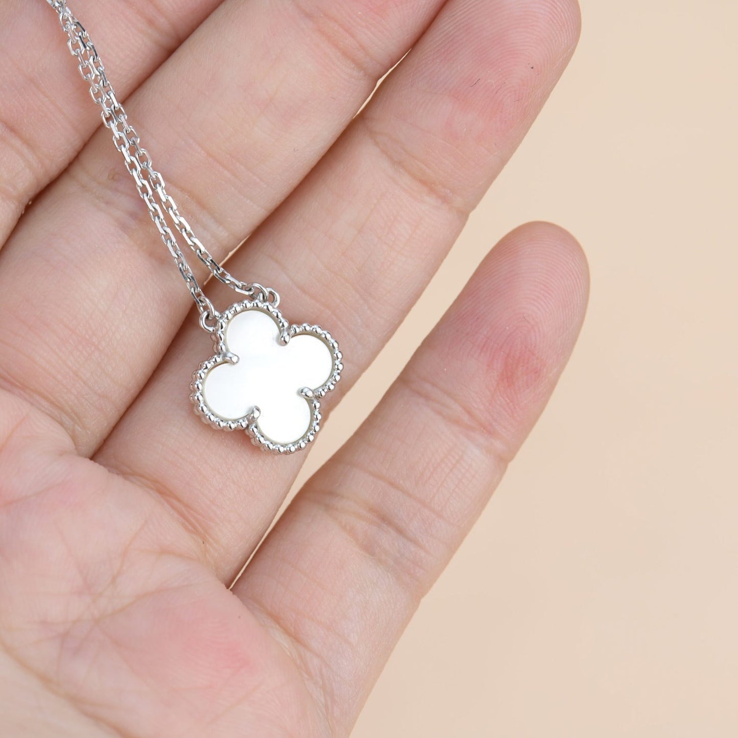 [Noble Aura jewelry]CLOVER  15MM WHITE MOTHER-OF-PEARL SILVER