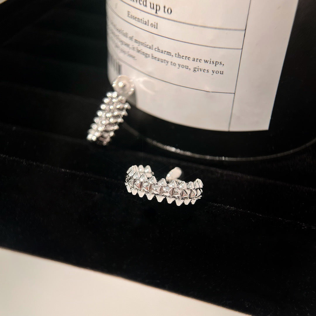 [Noble Aura jewelry]CLASH SMALL HOOP EARRINGS