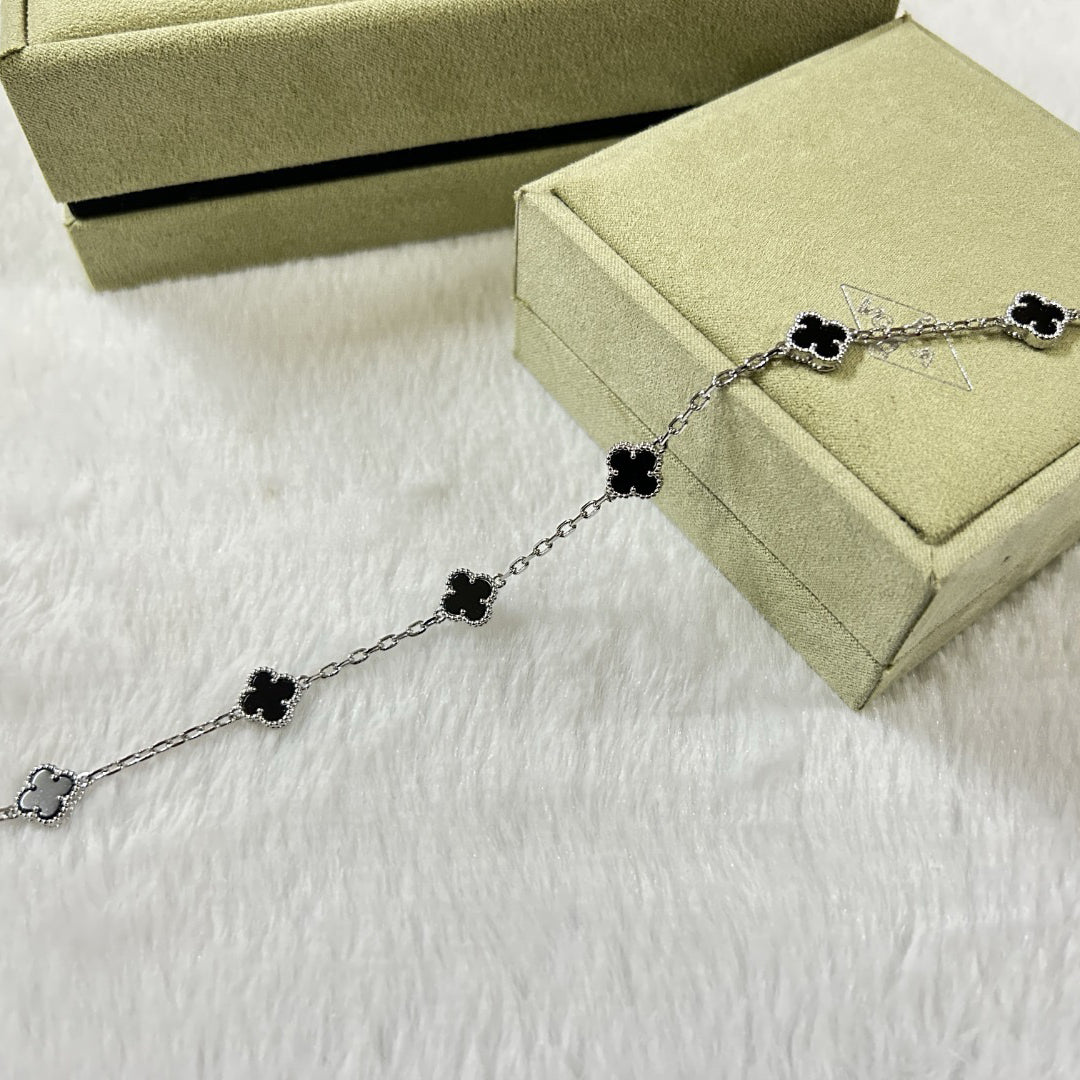 [Noble Aura jewelry]CLOVER 6 MOTIF  ONYXS BRACELET