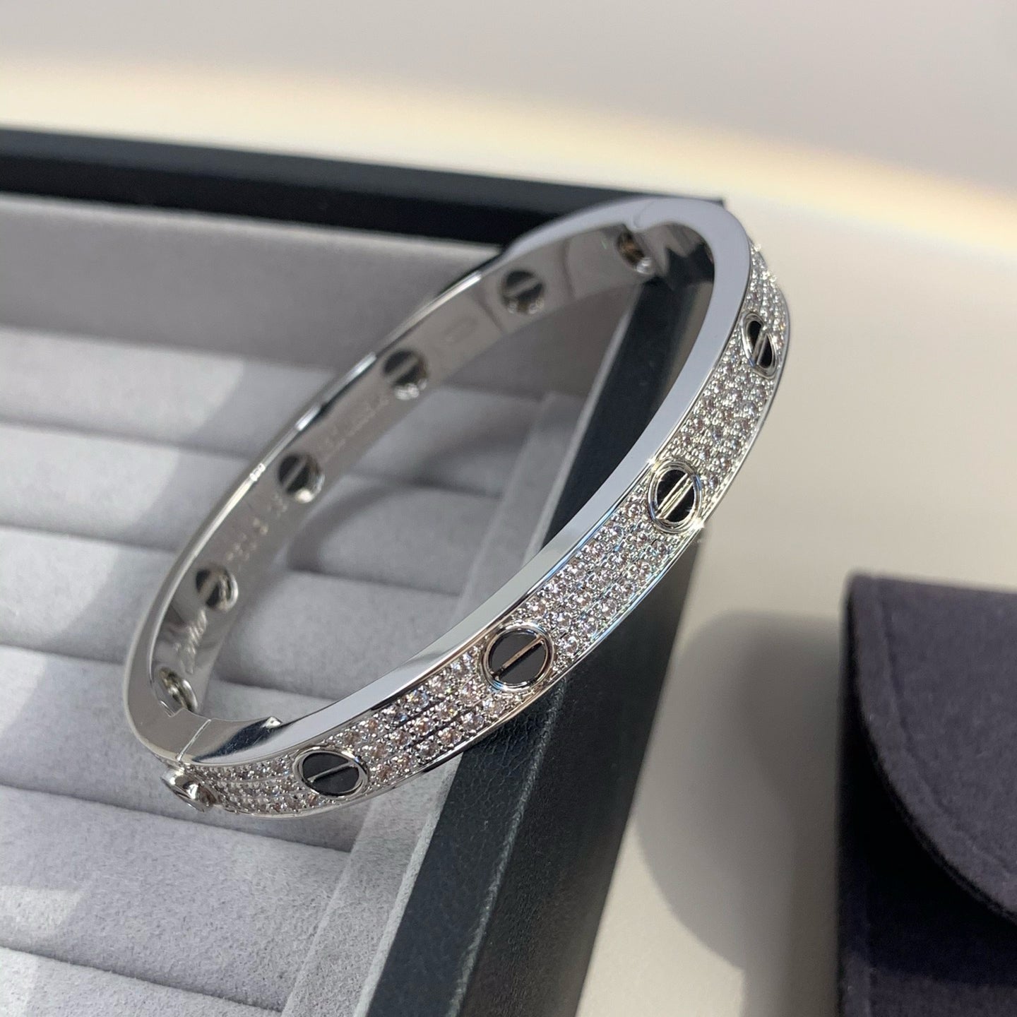 [Noble Aura jewelry]LOVE BRACELET 6.1MM DIAMOND-PAVED CERAMIC