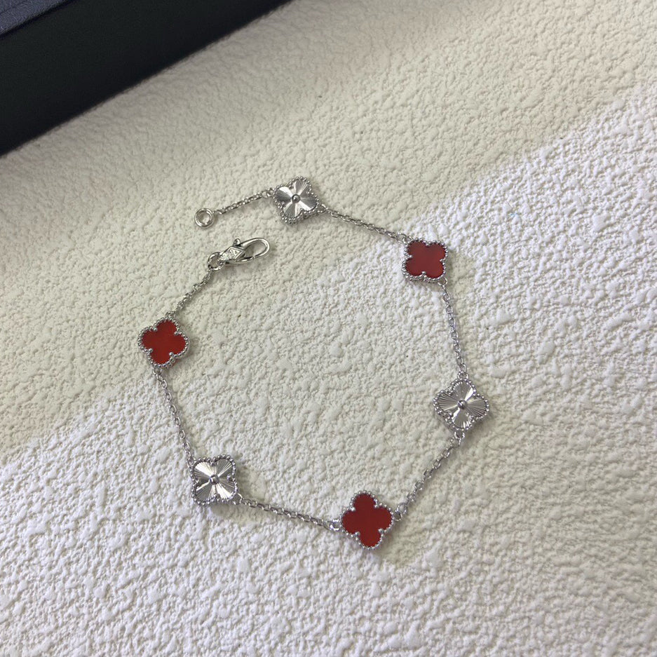 [Noble Aura jewelry]CLOVER 6 MOTIF RED AGATE LASER BRACELET
