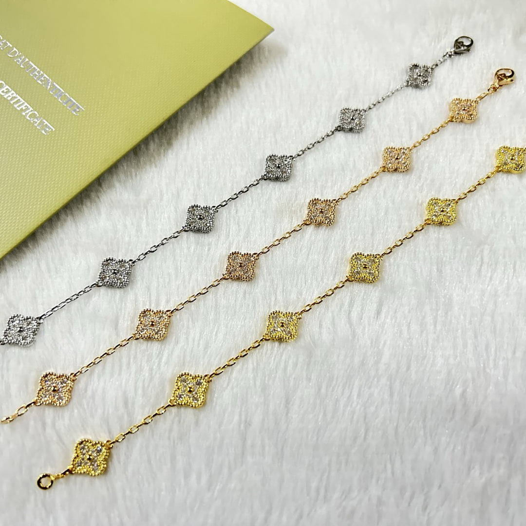 [Noble Aura jewelry]CLOVER 6 MOTIF DIAMOND BRACELET