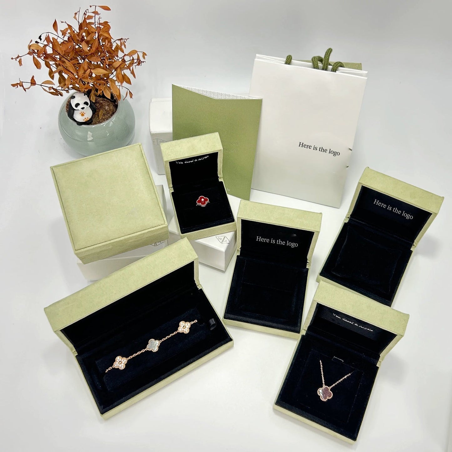 [Noble Aura jewelry]CLOVER MINI 9.5MM CARNELIANS NECKLACE COLLECTION