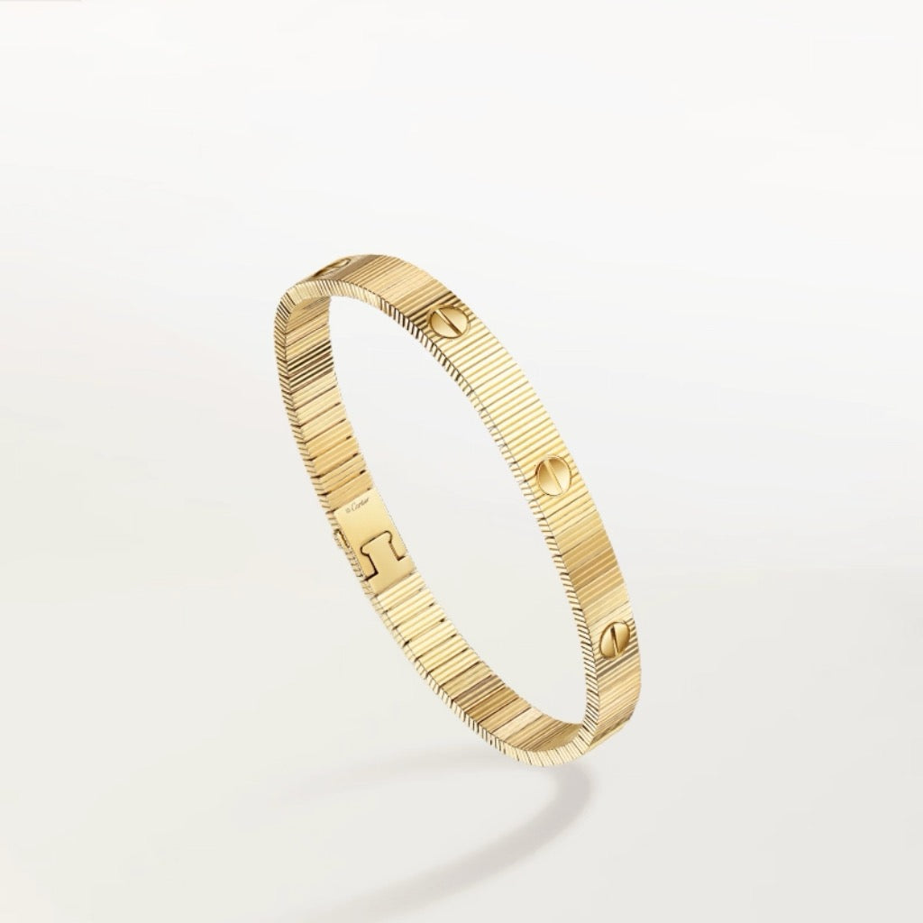 [Noble Aura jewelry] Lucky Spring Butterfly 5-Motif & LOVE Unlimited Bracelet Stack Set