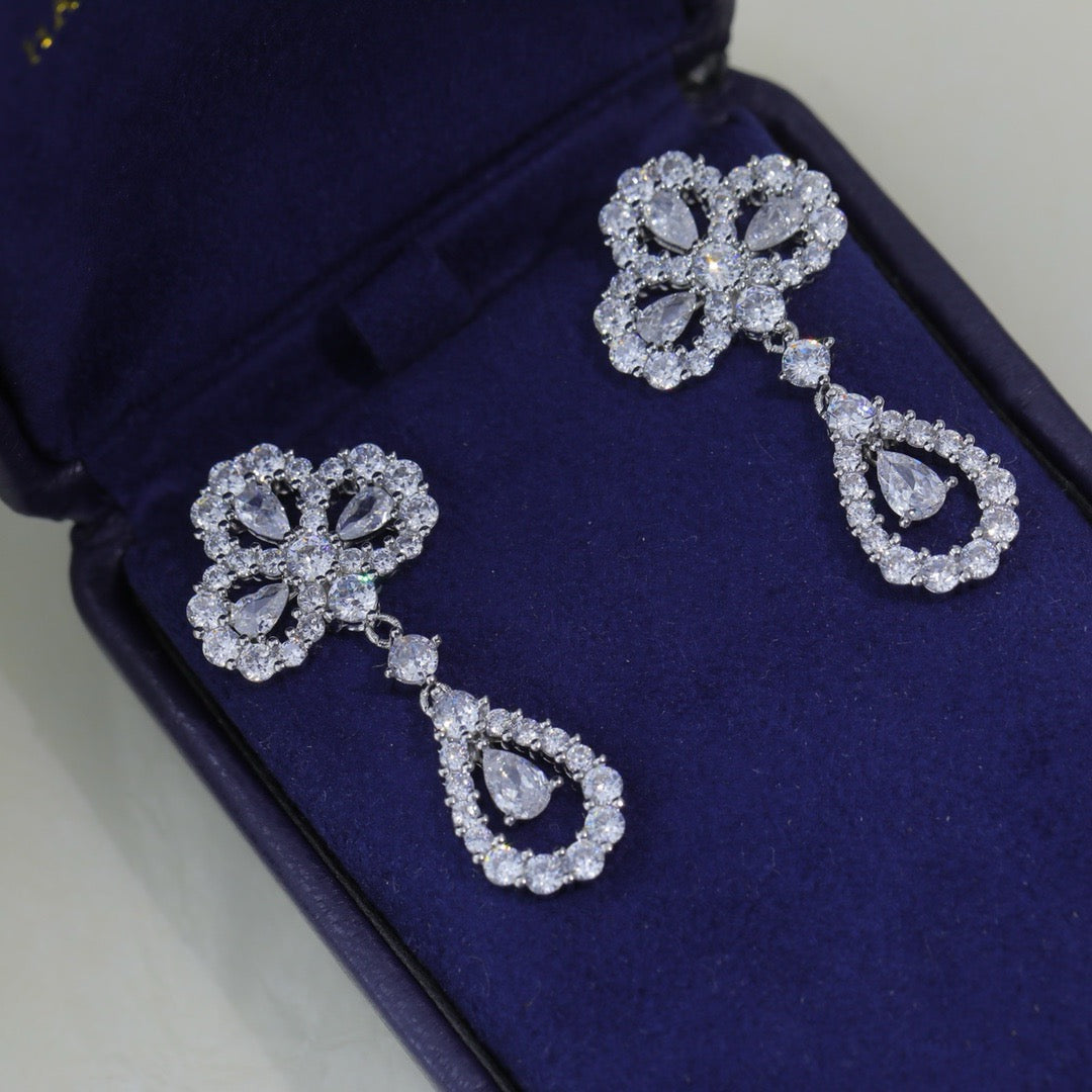 [Noble Aura jewelry]LOOP EARRINGS FULL MOTIF DIAMOND