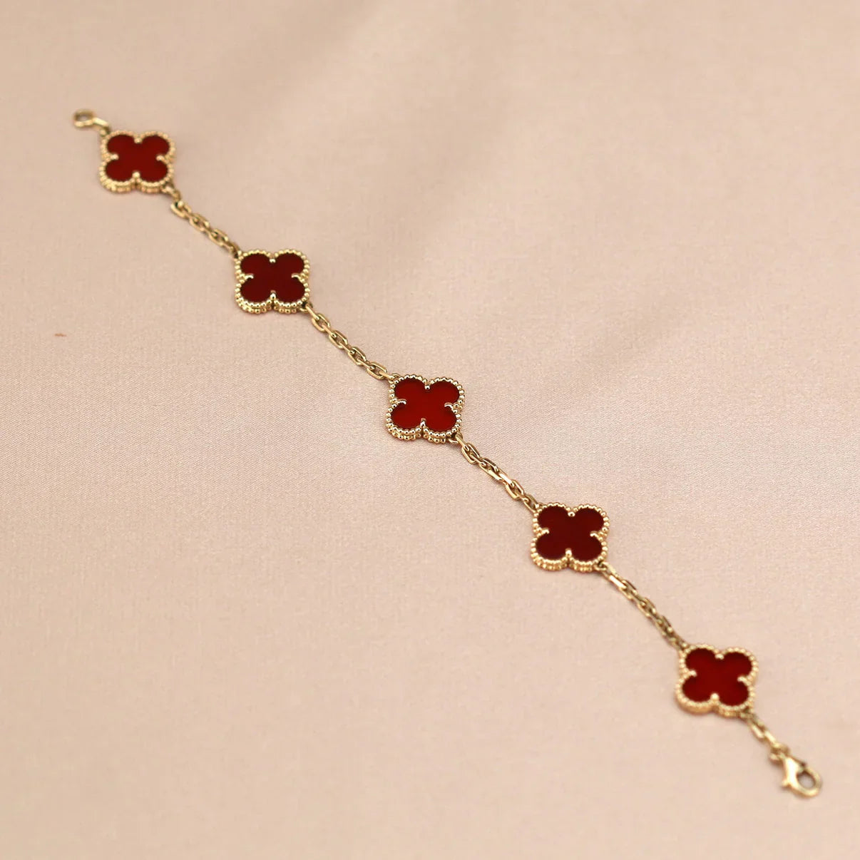 [Noble Aura jewelry] CLOVER 5 MOTIF RED CORNELIAN BRACELET COLLECTION