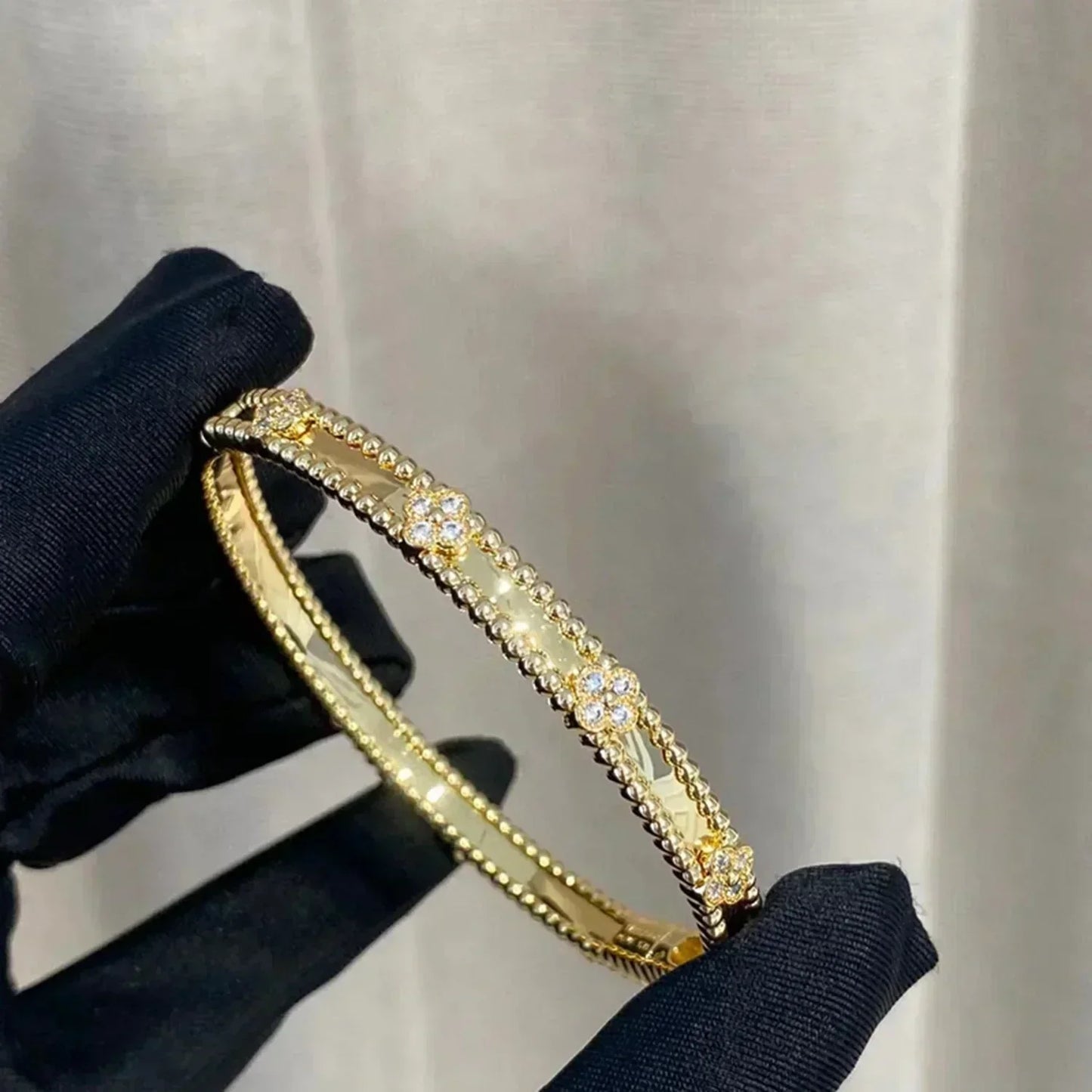 [Noble Aura jewelry]CLOVER BRACELET 4MM DIAMONDS