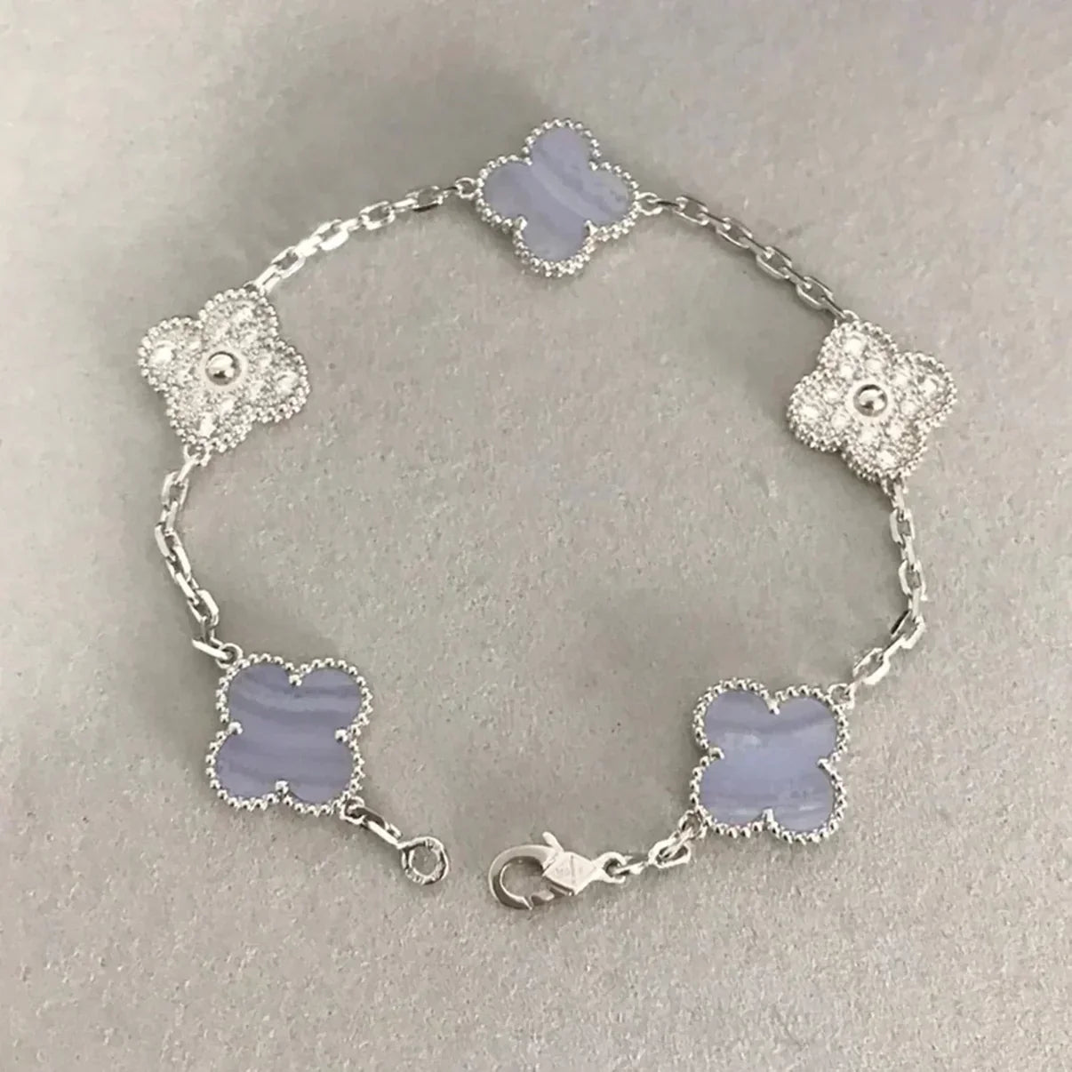 [Noble Aura jewelry] CLOVER 5 MOTIF PURPLE CHALCEDONY BRACELET COLLECTION