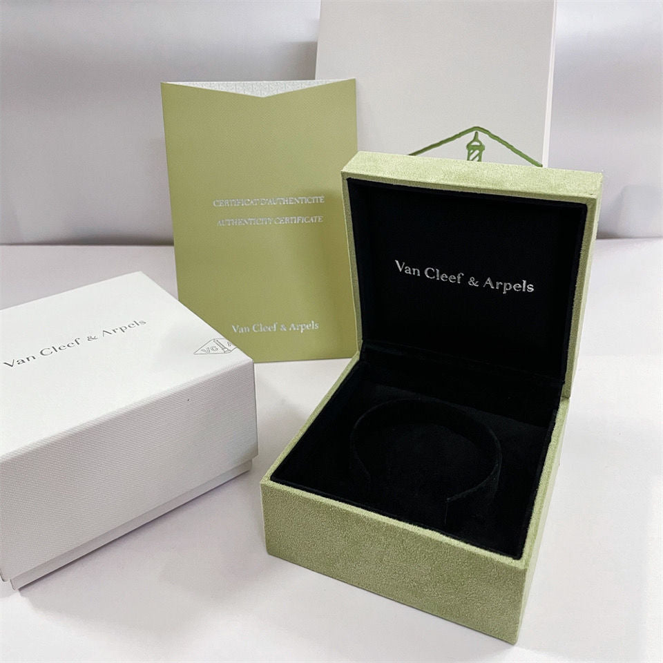 [Noble Aura jewelry]VA CLOVER BOX GIFT BAG