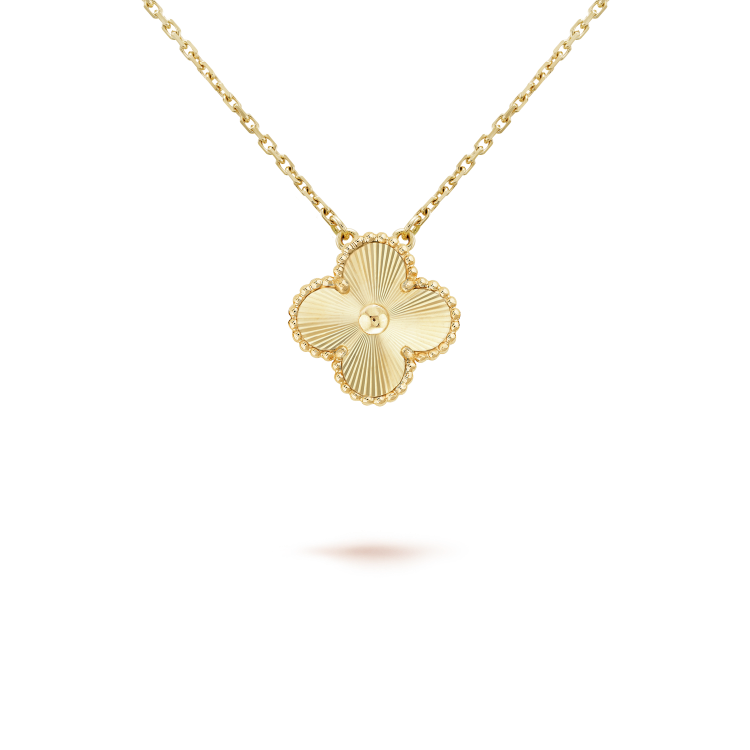 [Noble Aura jewelry]CLOVER 15MM LASER NECKLACE