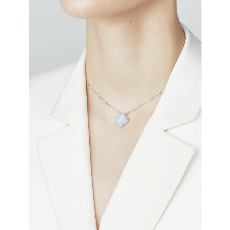 [Noble Aura jewelry]CLOVER 15MM BLUE CHALCEDONY NECKLACE SILVER