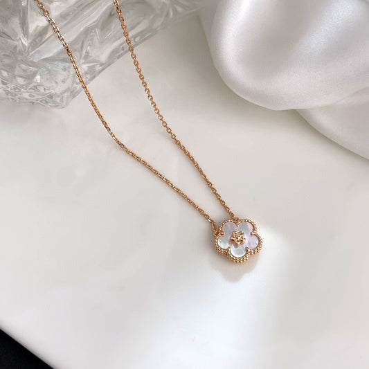 [Noble Aura jewelry]LUCKY  WHITE MOP  PLUM BLOSSOM NECKLACE
