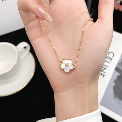 [Noble Aura jewelry]LUCKY WHITE MOP PLUM BLOSSOM  BRACELET