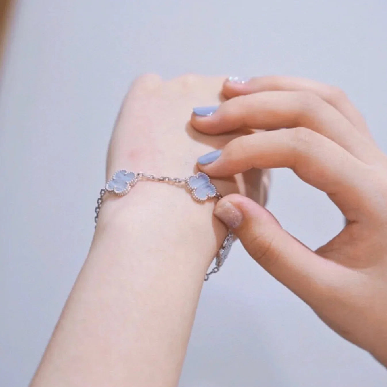 [Noble Aura jewelry] CLOVER 5 MOTIF PURPLE CHALCEDONY BRACELET COLLECTION