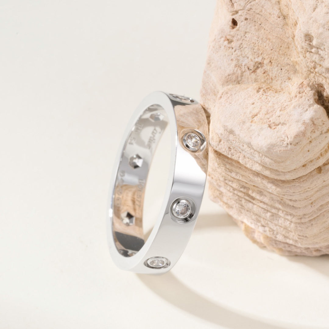 [Noble Aura jewelry]LOVE 4MM 8 DIAMOND RING