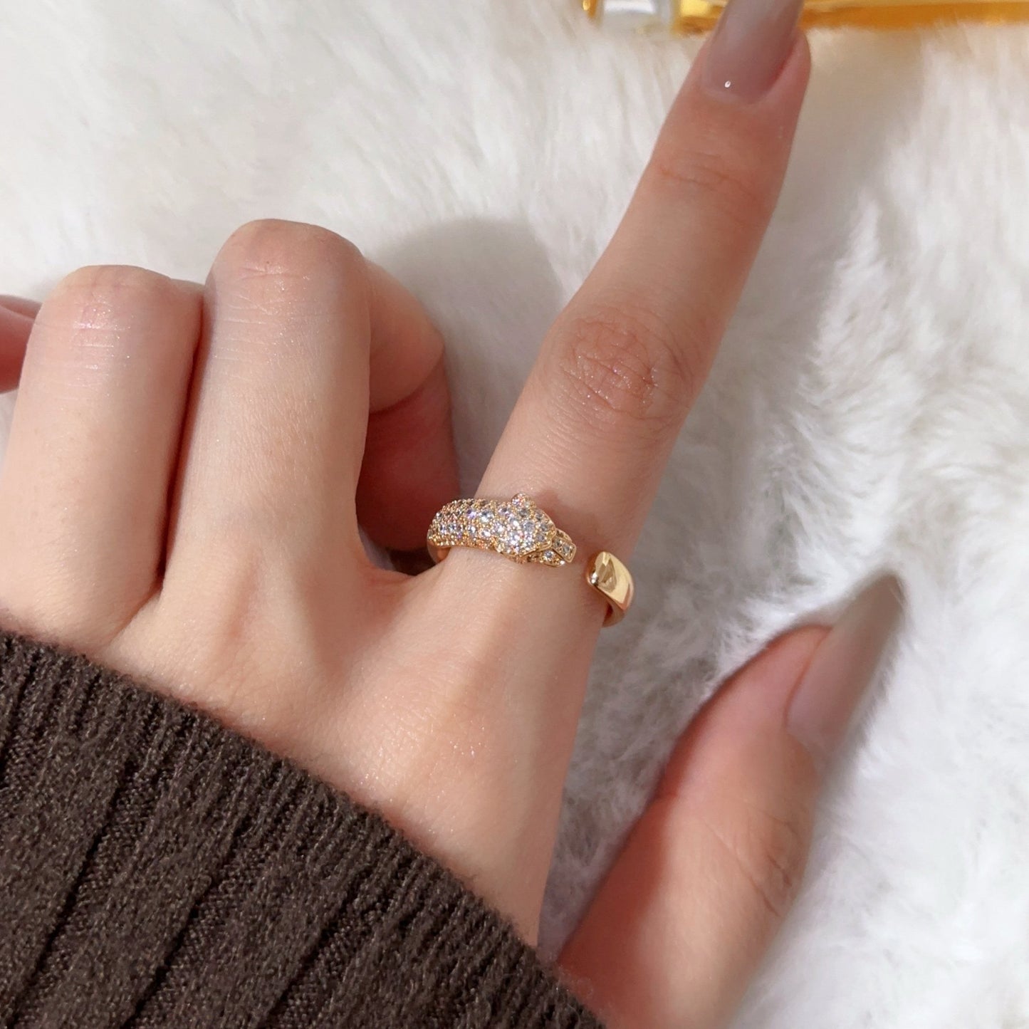 [Noble Aura jewelry]PANTHERE HALF DIAMOND SMALL RING