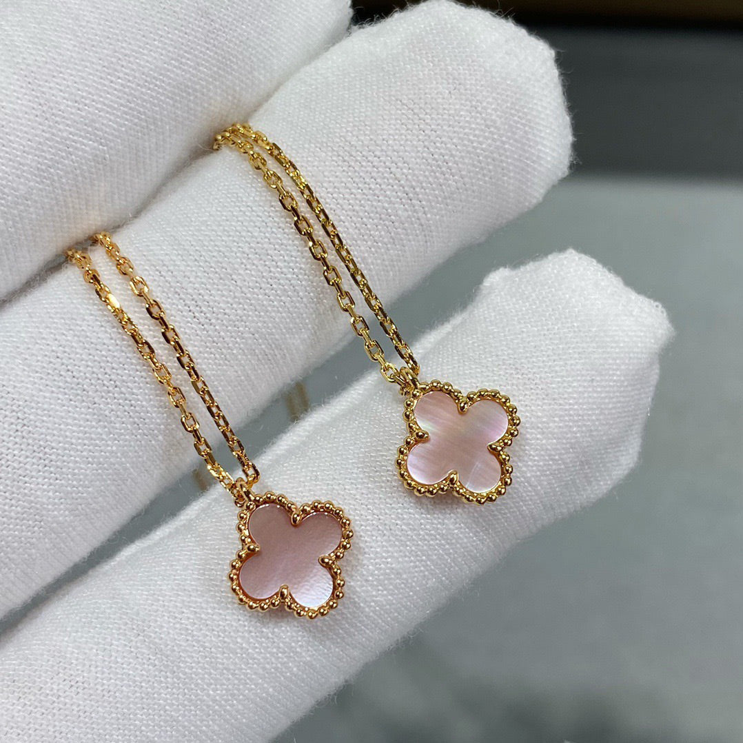 [Noble Aura jewelry]CLOVER 9.5MM PINK MOTHER OF PEARL SINGLE FLOWER NECKLACE