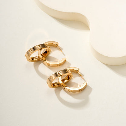 [Noble Aura jewelry]LOVE 3.3MM DANGLE HALF DIAMOND EARRINGS
