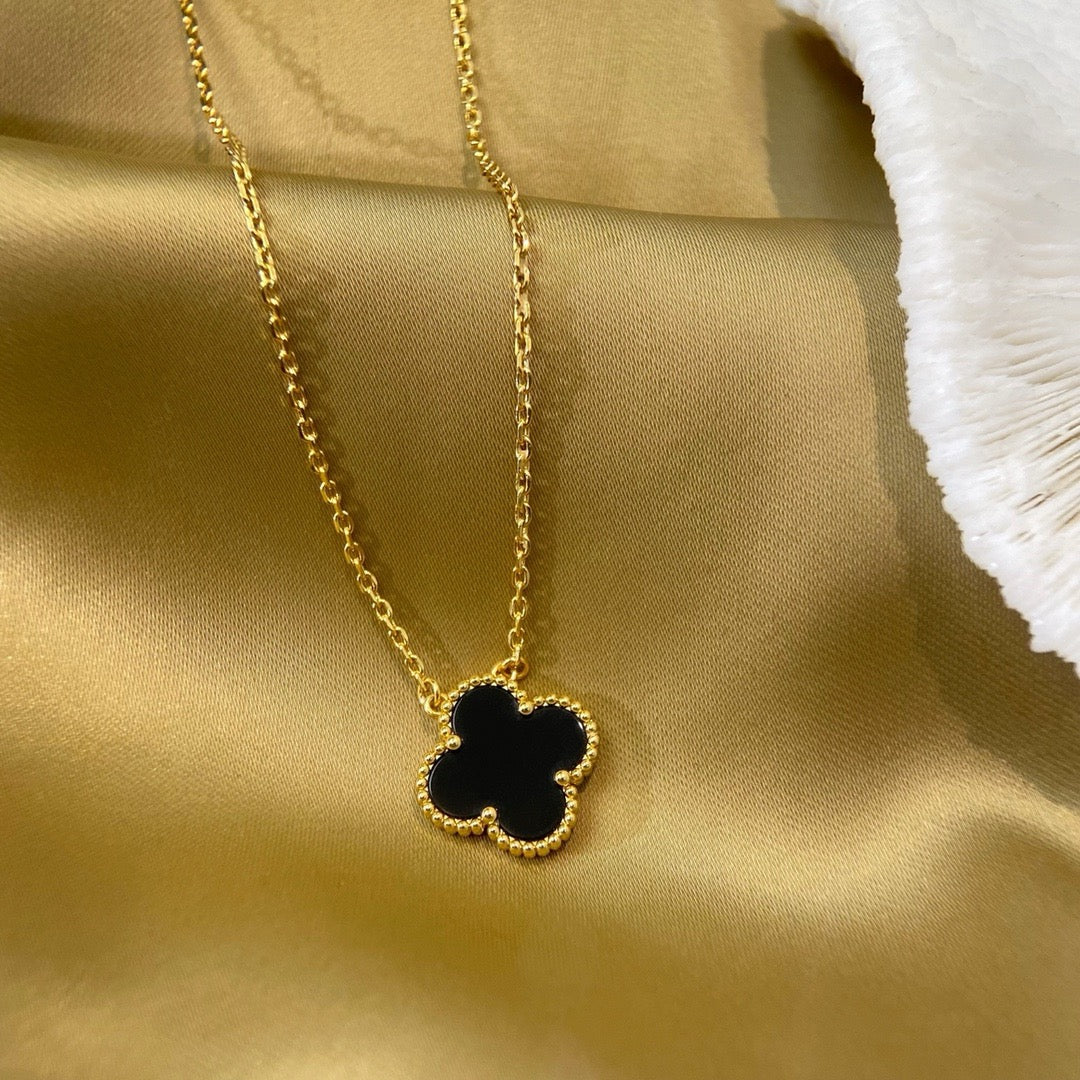 [Noble Aura jewelry]CLOVER 15MM BLACK ONYX SINGLE FLOWER NECKLACE