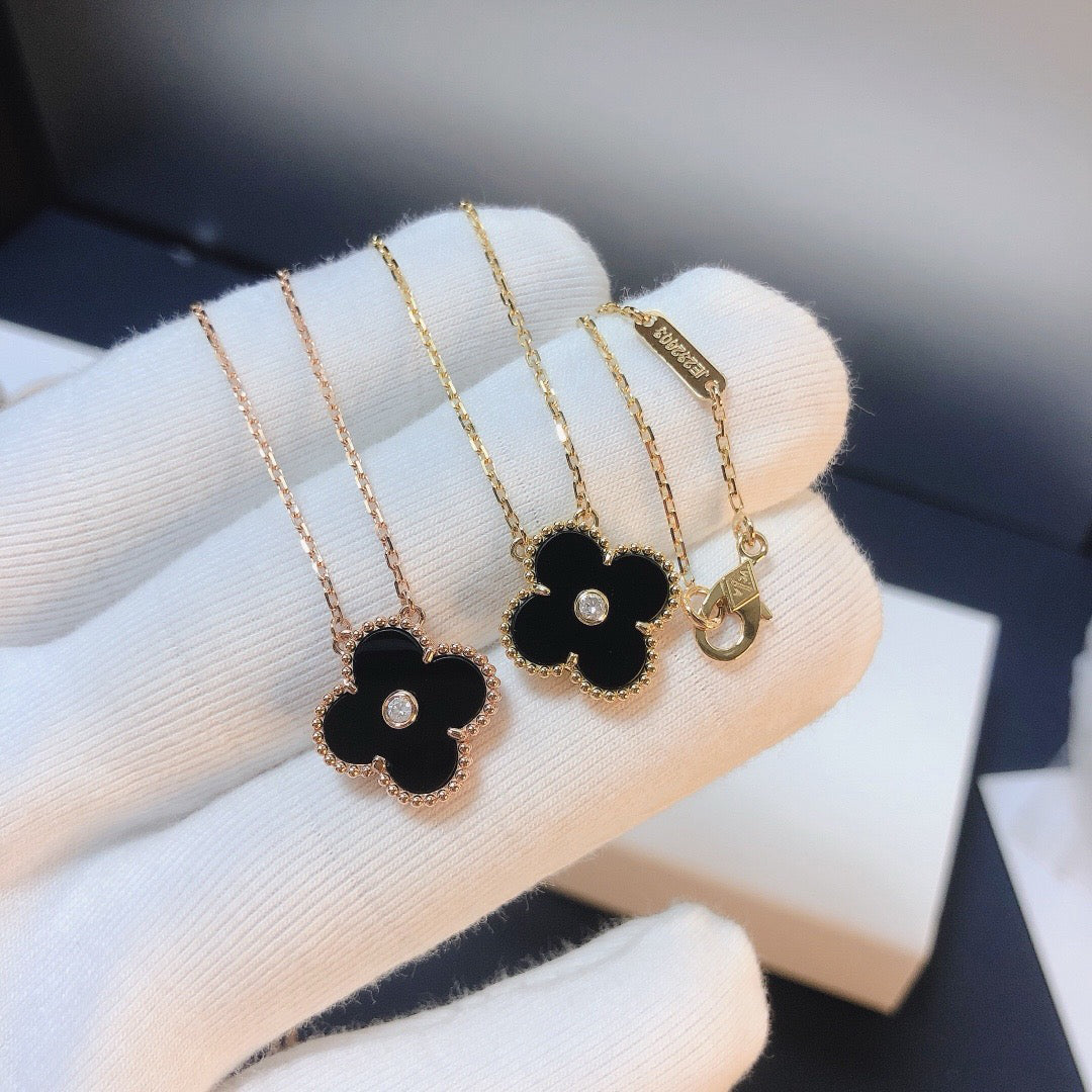 [Noble Aura jewelry]CLOVER 15MM DIAMOND ONYX NECKLACE