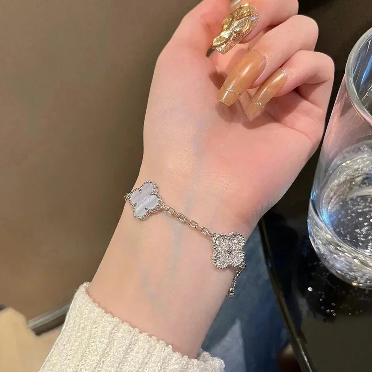 [Noble Aura jewelry] CLOVER 5 MOTIF PURPLE CHALCEDONY BRACELET COLLECTION